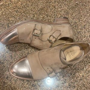 The House of Angela Scott Mr.Colin Suede Double-Monk Oxford Desert Sand